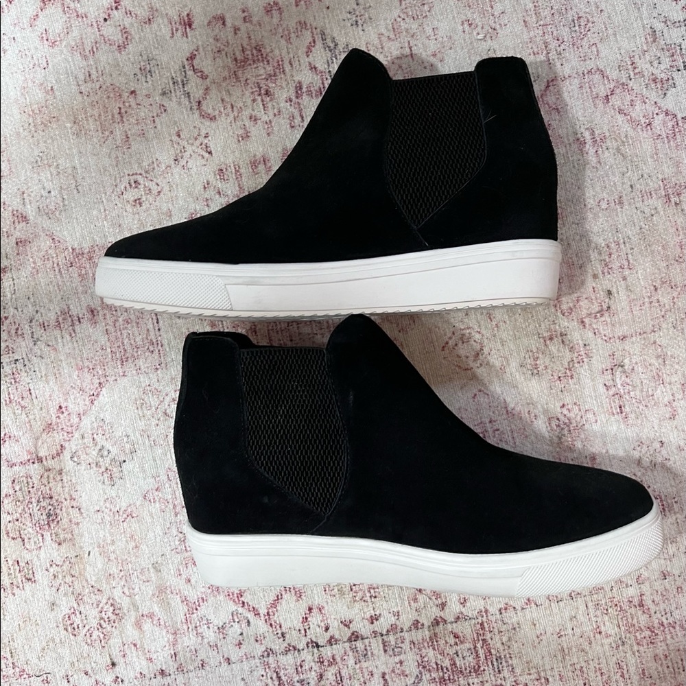 Steve Madden Wedge Sneaker **Never worn** with box